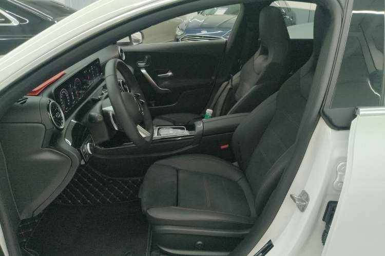Used Mercedes-Benz CLA 2024 CLA 200 Shooting Brake Left Front Seat