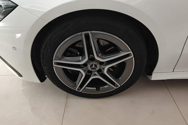 Used Mercedes-Benz CLA 2024-Year Facelifted CLA 200 Left Front Wheel Hub