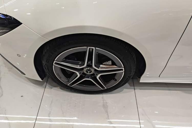 Used Mercedes-Benz CLA 2024-Year Facelifted CLA 200 Left Front Wheel Hub