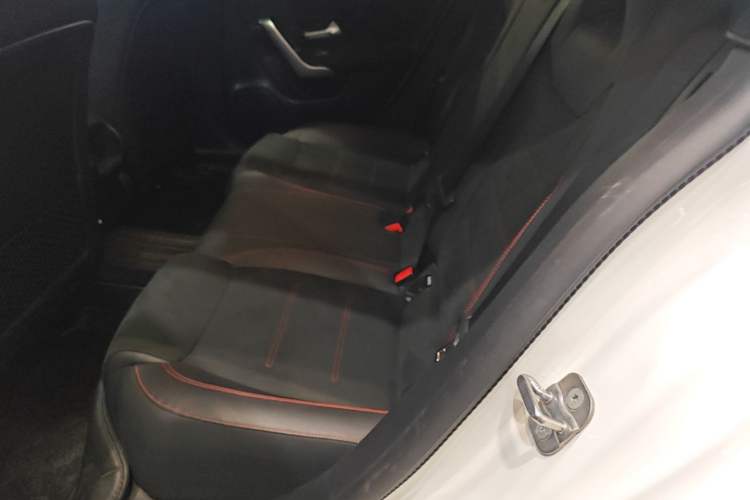 Used Mercedes-Benz CLA 2024-Year Facelifted CLA 200 Left Rear Seat