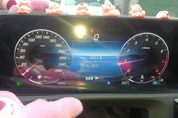 Used Mercedes-Benz CLA 2024-Year Facelifted CLA 200 Odometer Close Up