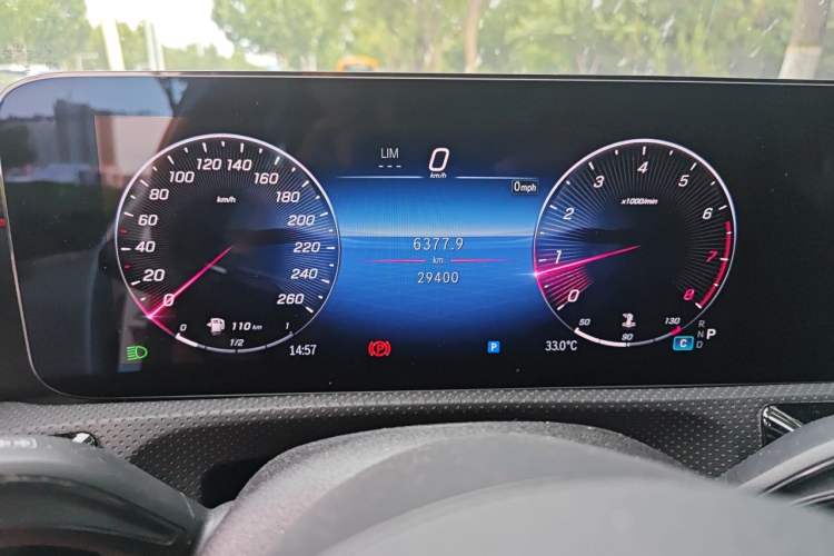 Used Mercedes-Benz CLA 2024-Year Facelifted CLA 200 Odometer Close Up