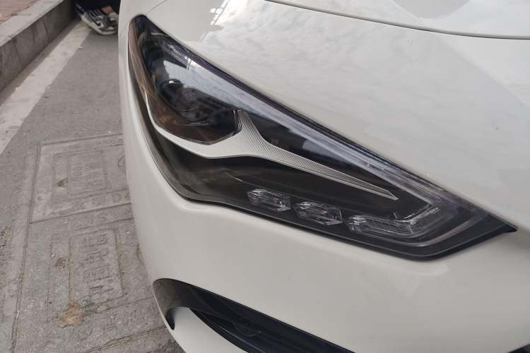 Used Mercedes-Benz CLA 2024 CLA 200 Right Front Headlight