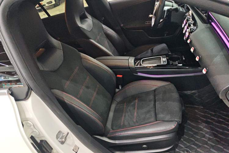 Used Mercedes-Benz CLA 2024 CLA 200 Right Front Seat