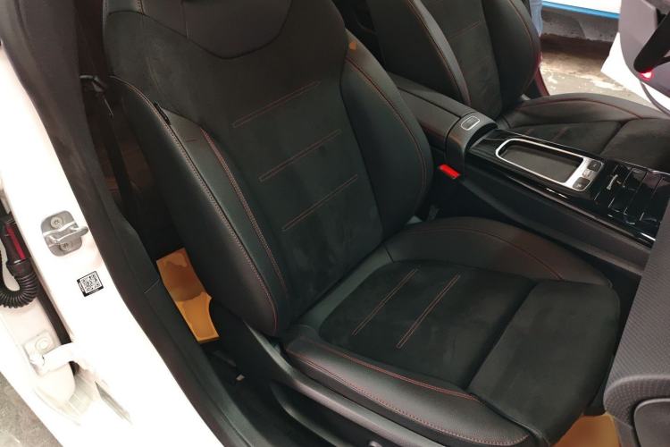 Used Mercedes-Benz CLA 2024-Year Facelifted CLA 200 Right Front Seat