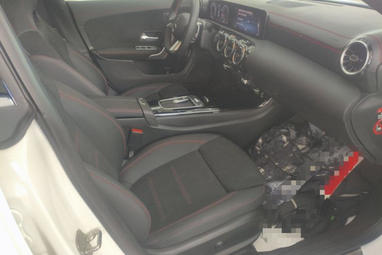 Used Mercedes-Benz CLA 2024 CLA 200 Shooting Brake Right Front Seat