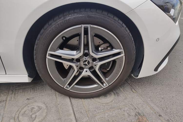 Used Mercedes-Benz CLA 2024 CLA 200 Right Front Wheel Hub