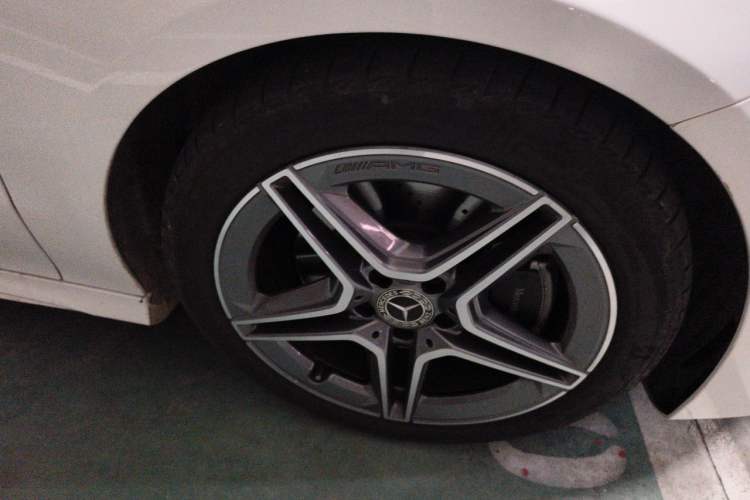 Used Mercedes-Benz CLA 2024 CLA 200 Shooting Brake Right Front Wheel Hub
