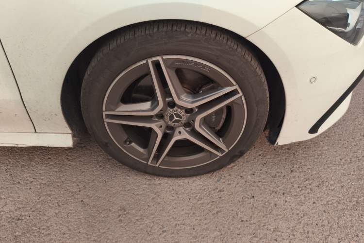 Used Mercedes-Benz CLA 2024 CLA 200 Shooting Brake Right Front Wheel Hub