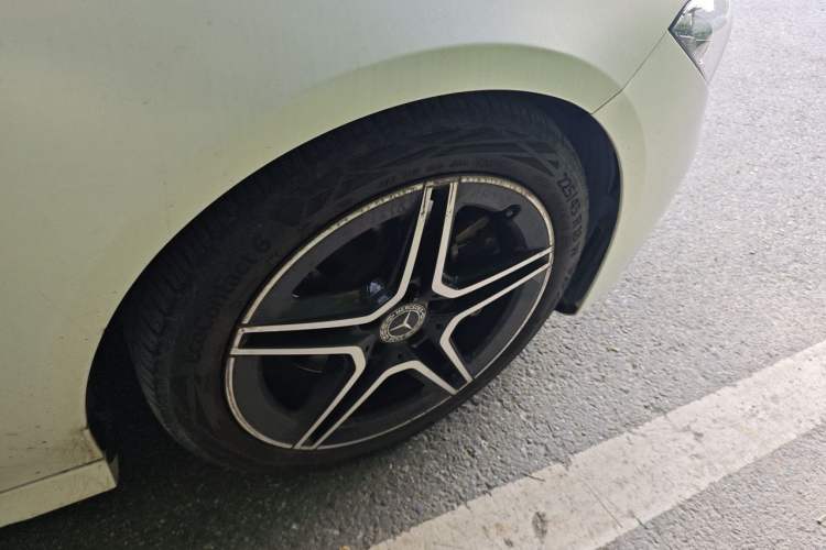 Used Mercedes-Benz CLA 2024 CLA 220 Right Front Wheel Hub