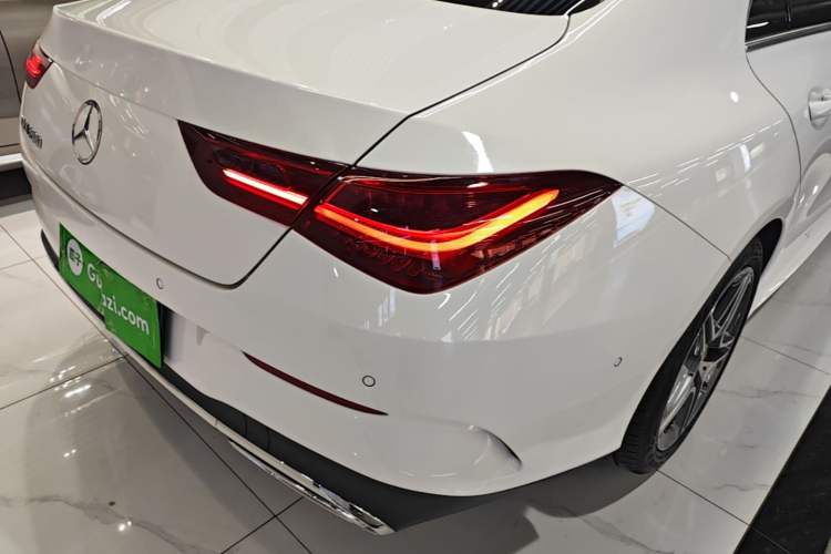 Used Mercedes-Benz CLA 2024-Year Facelifted CLA 200 Right Rear Taillight