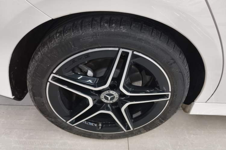 Used Mercedes-Benz CLA 2024 CLA 220 Right Rear Wheel Hub