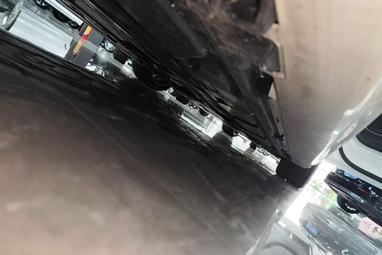 Used Mercedes-Benz CLA 2024 Facelifted CLA 200 Shooting Brake Right Side Sill