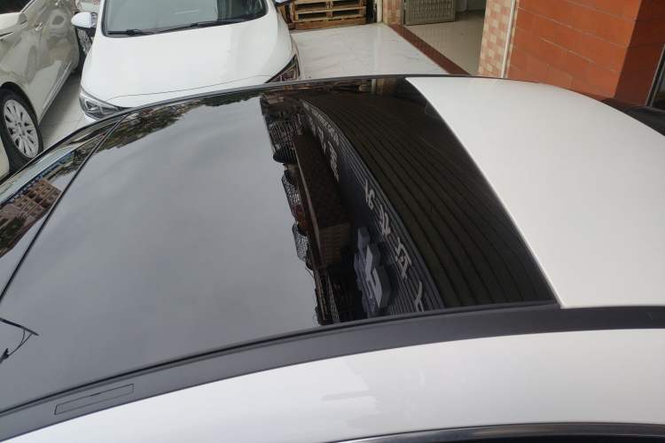 Used Mercedes-Benz CLA 2024 CLA 200 Roof