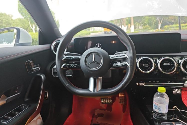 Used Mercedes-Benz CLA 2024-Year Facelifted CLA 200 Steering Wheel