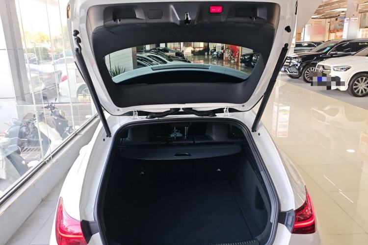 Used Mercedes-Benz CLA 2024 Facelifted CLA 200 Shooting Brake Trunk