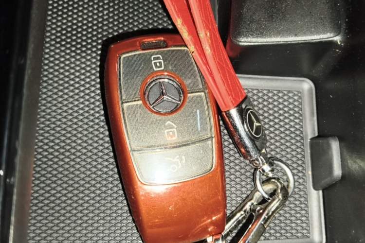 Used Mercedes-Benz CLA 2024-Year Facelifted CLA 200 Vehicle Key