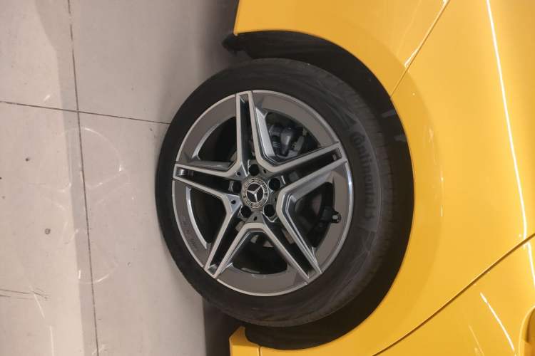 Used Mercedes-Benz CLA 2024 CLA 200 Right Rear Wheel Hub
