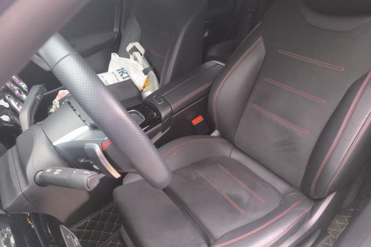 Used Mercedes-Benz CLA 2025 CLA 200 Left Front Seat