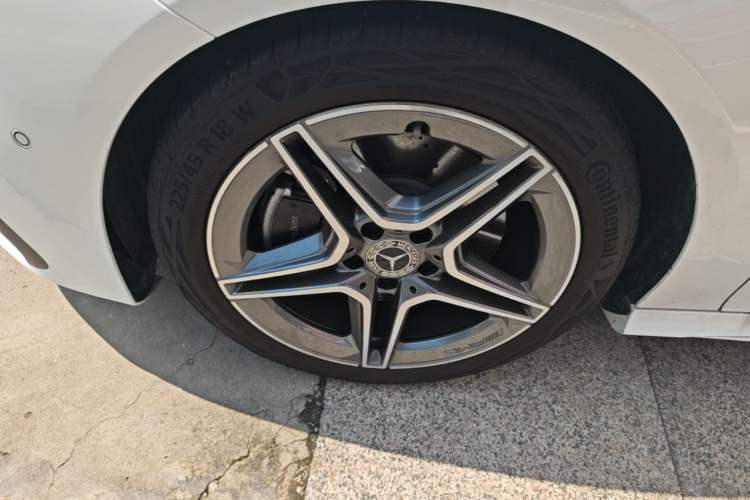Used Mercedes-Benz CLA 2025 CLA 200 Left Front Wheel Hub