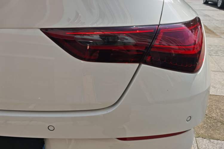 Used Mercedes-Benz CLA 2025 CLA 200 Right Rear Taillight