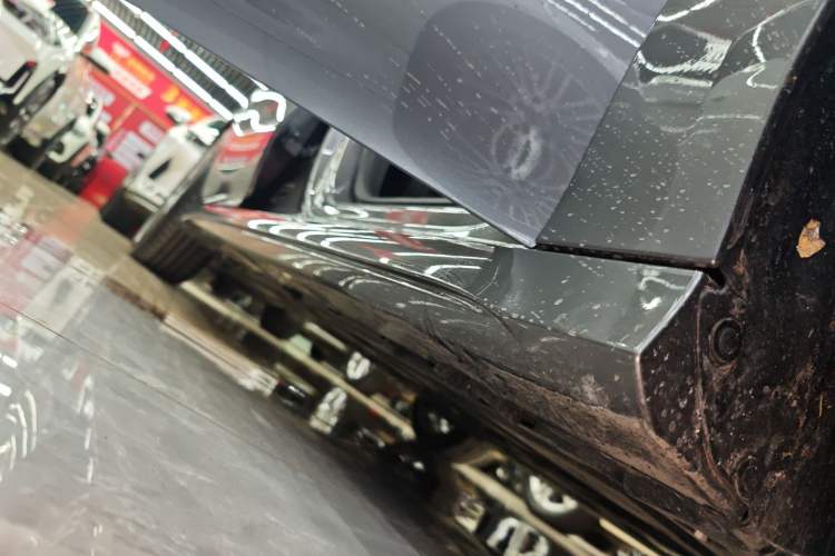 Used Mercedes-Benz CLA 2026 CLA 200 Shooting Brake Right Side Sill