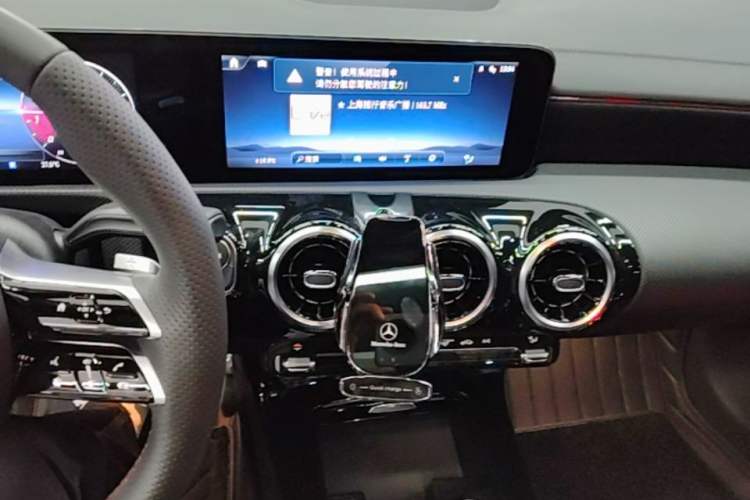 Used Mercedes-Benz CLA 2026 CLA 200 Shooting Brake Audio And AC Panel