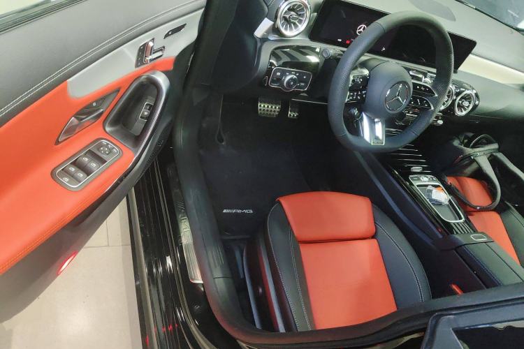 Used Mercedes-Benz CLA AMG 2025 AMG CLA 35 4MATIC Driver Seat