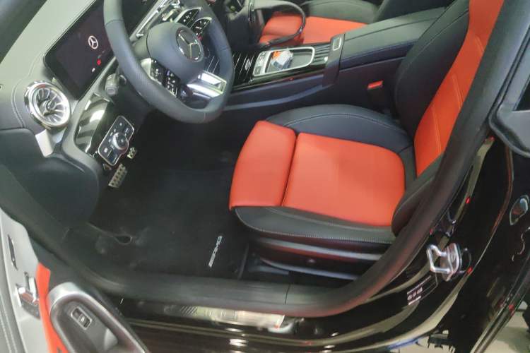 Used Mercedes-Benz CLA AMG 2025 AMG CLA 35 4MATIC Left Front Seat