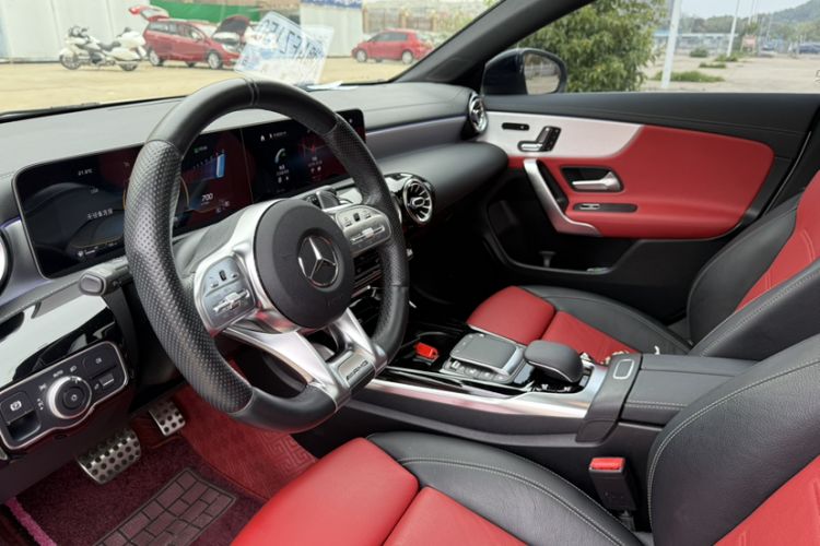 Used Mercedes-Benz CLA AMG 2020 AMG CLA 35 4MATIC Interior 1