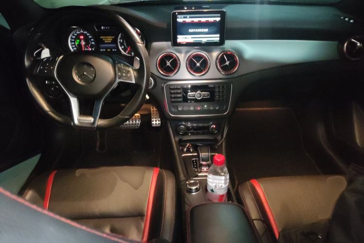 Used Mercedes-Benz CLA AMG 2014 AMG CLA 45 4MATIC Center Console