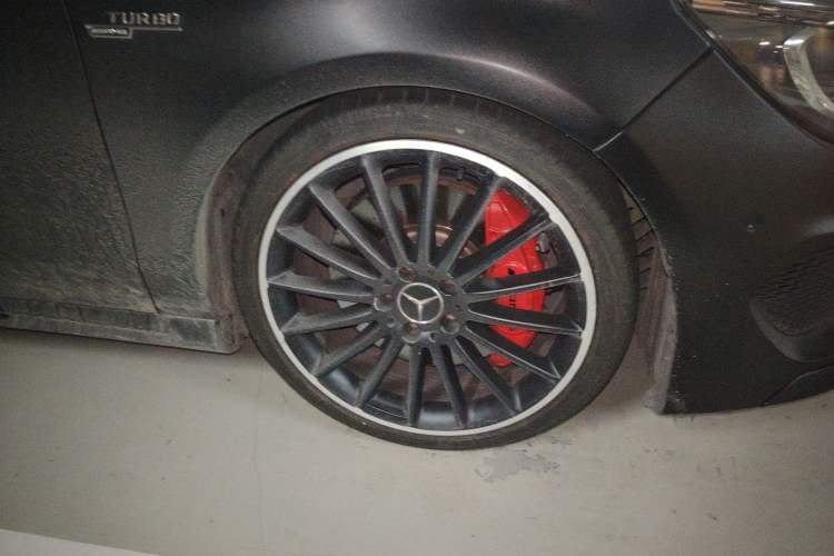 Used Mercedes-Benz CLA AMG 2014 AMG CLA 45 4MATIC Right Front Wheel Hub