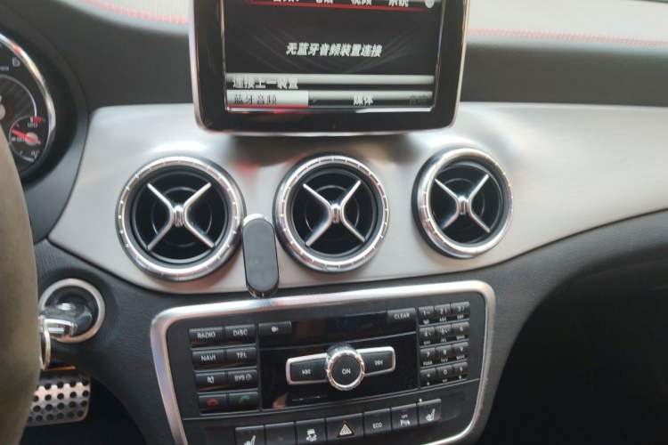 Used Mercedes-Benz CLA AMG 2014 AMG CLA 45 4MATIC Audio And AC Panel