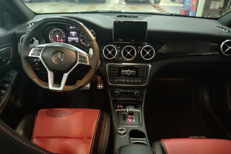 Used Mercedes-Benz CLA AMG 2014 AMG CLA 45 4MATIC Center Console