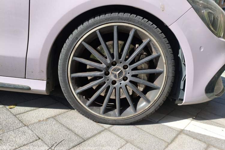 Used Mercedes-Benz CLA AMG 2015 AMG CLA 45 4MATIC Right Front Wheel Hub