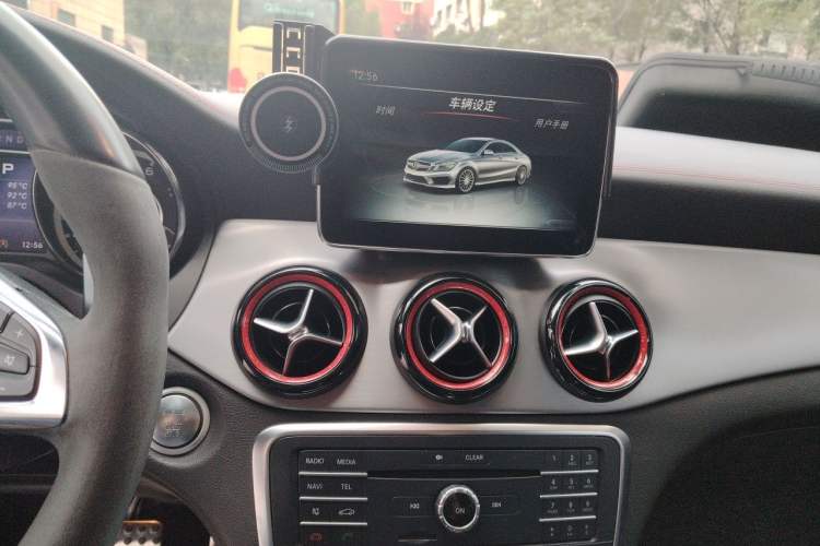 Used Mercedes-Benz CLA AMG 2015 AMG CLA 45 4MATIC Audio And AC Panel