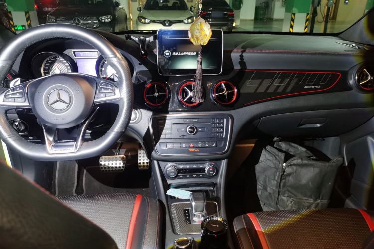 Used Mercedes-Benz CLA AMG 2015 AMG CLA 45 4MATIC Center Console