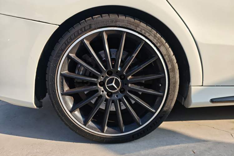 Used Mercedes-Benz CLA AMG 2015 AMG CLA 45 4MATIC Right Rear Wheel Hub