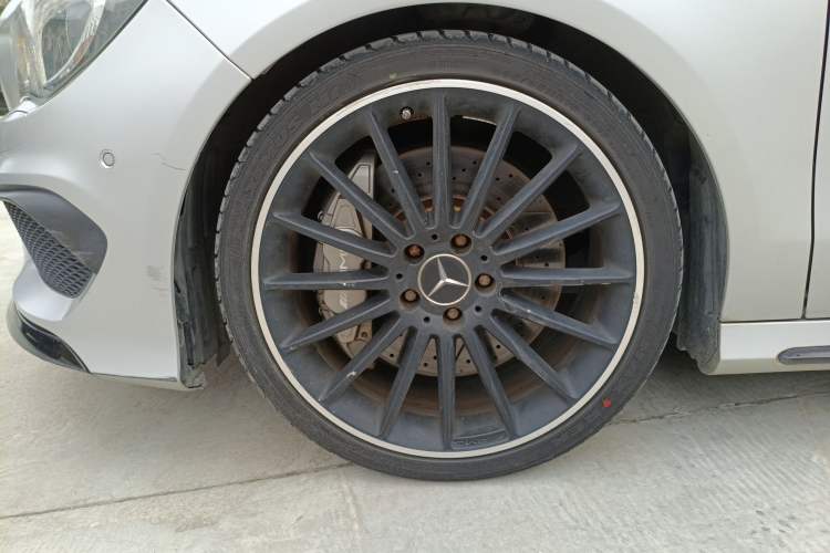 Used Mercedes-Benz CLA AMG 2016 AMG CLA 45 4MATIC Left Front Wheel Hub