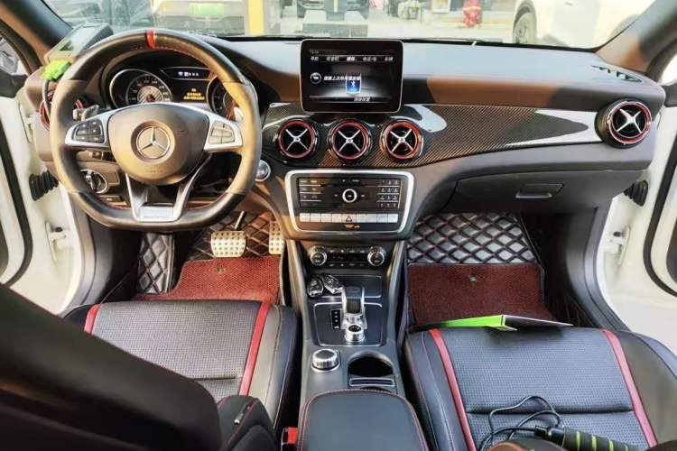 Used Mercedes-Benz CLA AMG 2016 AMG CLA 45 4MATIC Interior 3