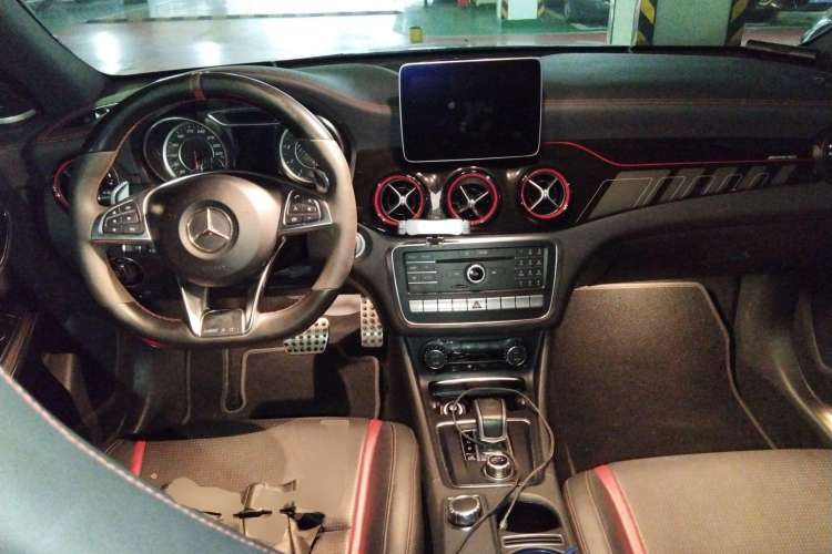 Used Mercedes-Benz CLA AMG 2017 Facelift AMG CLA 45 4MATIC Center Console