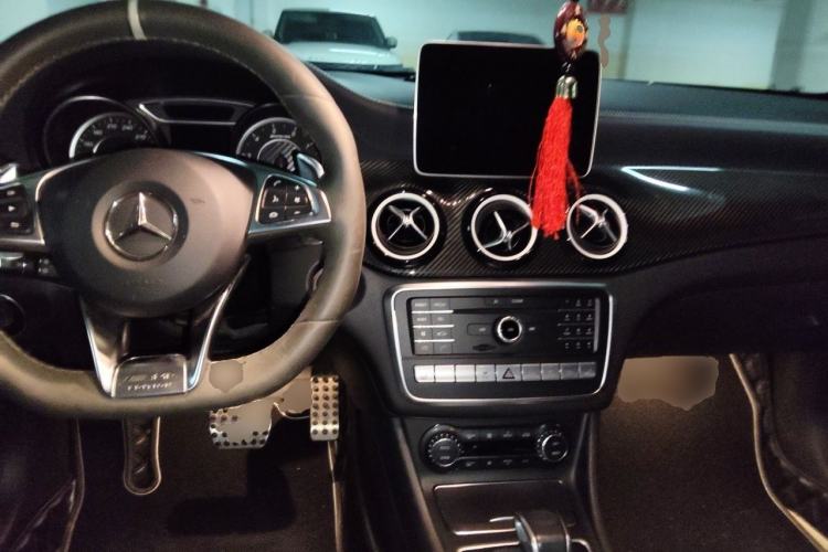 Used Mercedes-Benz CLA AMG 2017 Facelift AMG CLA 45 4MATIC Center Console