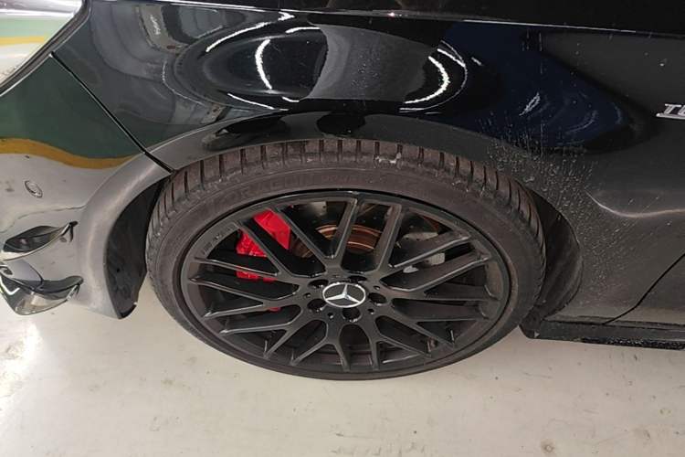 Used Mercedes-Benz CLA AMG 2017 Facelift AMG CLA 45 4MATIC Left Front Wheel Hub