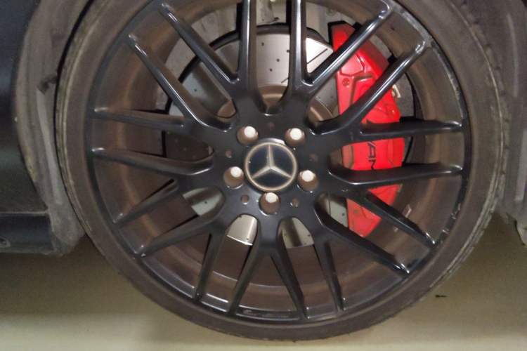 Used Mercedes-Benz CLA AMG 2017 Facelift AMG CLA 45 4MATIC Right Front Wheel Hub
