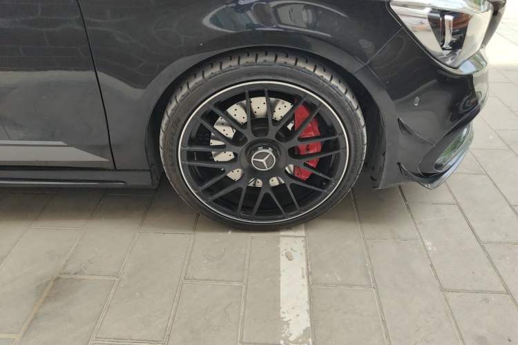 Used Mercedes-Benz CLA AMG 2017 AMG CLA 45 4MATIC Midnight Thunder Limited Edition Right Front Wheel Hub