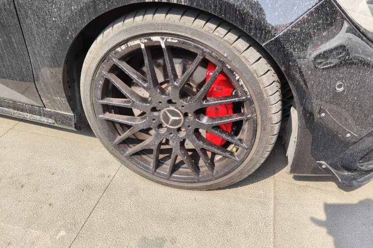 Used Mercedes-Benz CLA AMG 2017 Facelift AMG CLA 45 4MATIC Right Front Wheel Hub