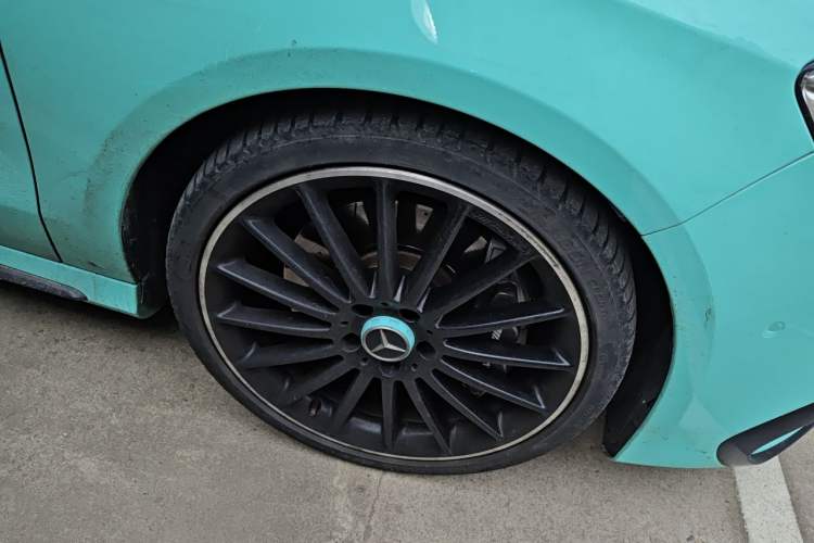 Used Mercedes-Benz CLA AMG 2017 AMG CLA 45 4MATIC Right Front Wheel Hub