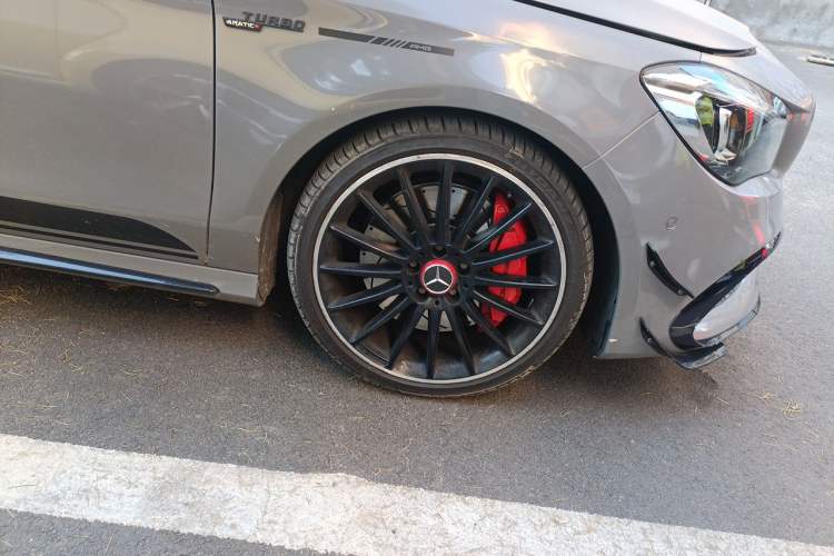 Used Mercedes-Benz CLA AMG 2017 AMG CLA 45 4MATIC Right Front Wheel Hub