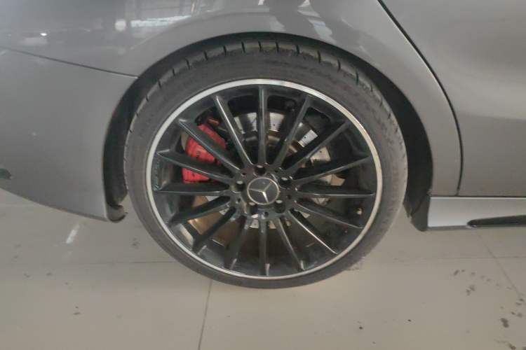 Used Mercedes-Benz CLA AMG 2017 Facelift AMG CLA 45 4MATIC Right Rear Wheel Hub