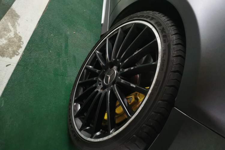 Used Mercedes-Benz CLA AMG 2017 AMG CLA 45 4MATIC Right Front Wheel Hub
